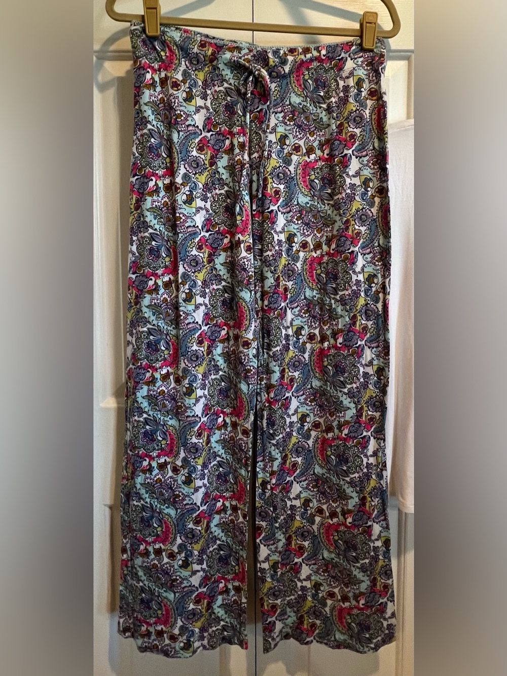 2 Pc PJ Set🩷 Colorful Paisley Lounge Pants & Versatile White Short Sleeve Shirt - Picture 5 of 12
